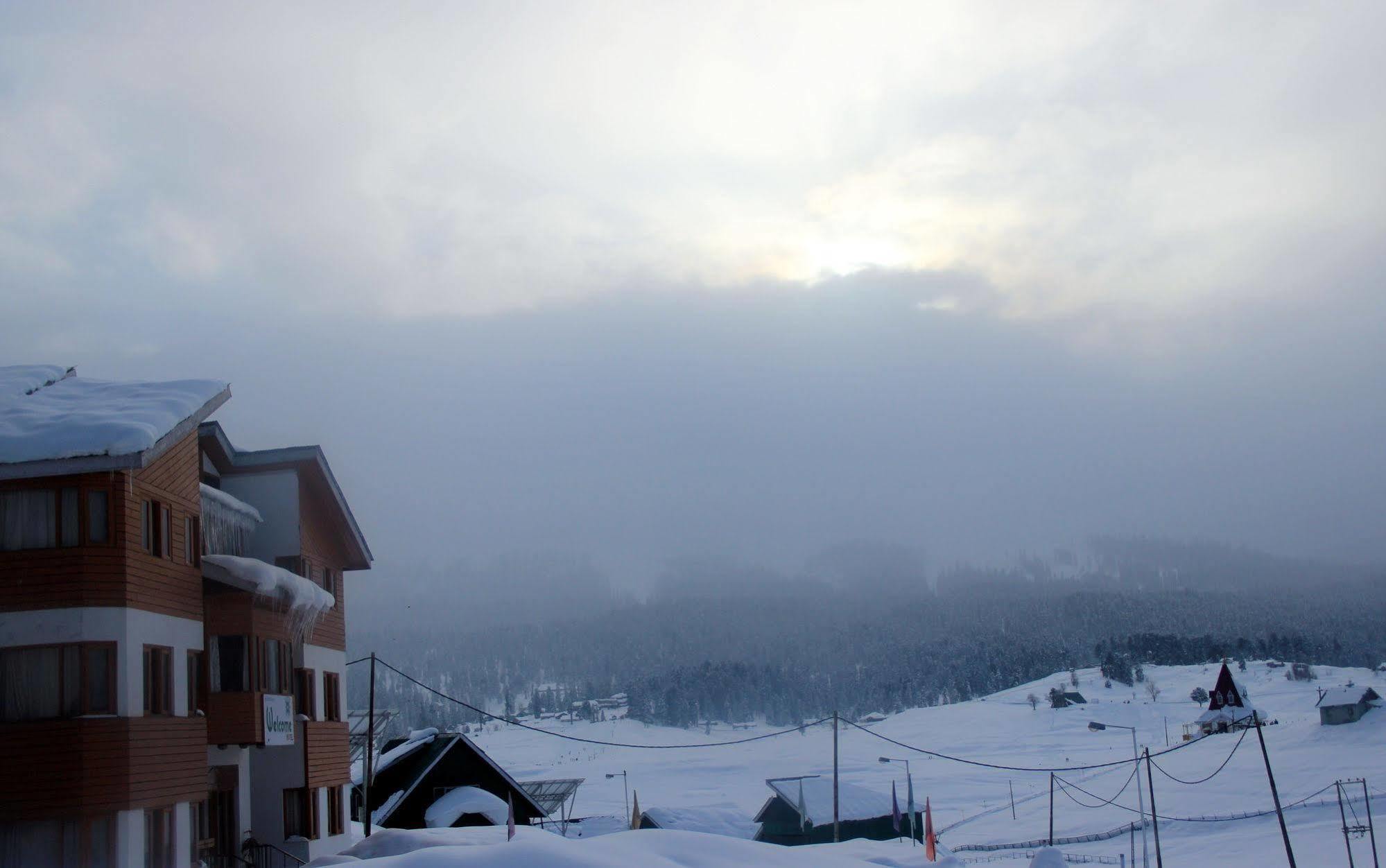 Welcome Hotel Gulmarg Zewnętrze zdjęcie