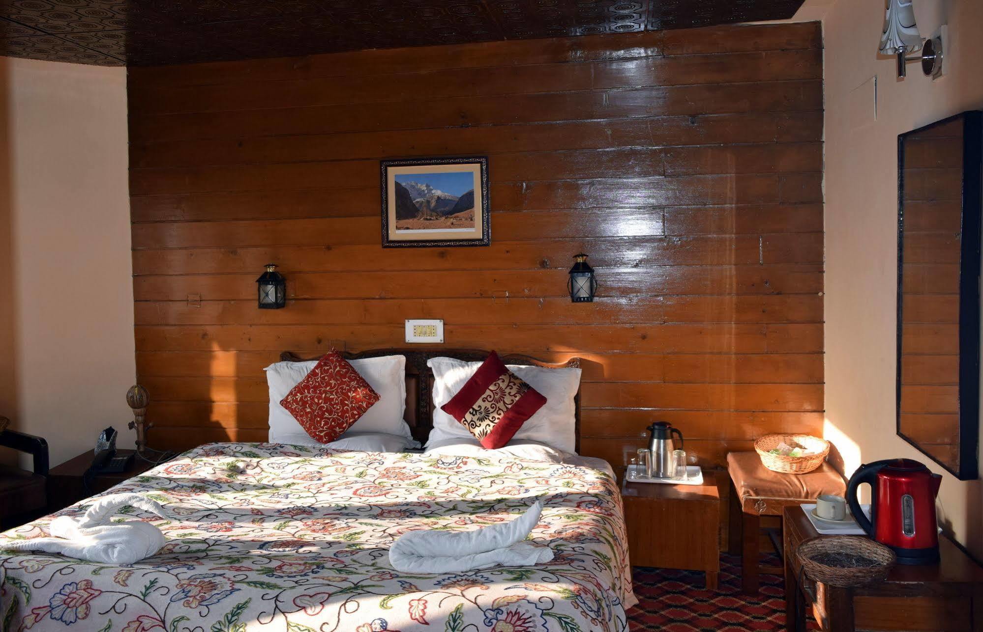 Welcome Hotel Gulmarg Zewnętrze zdjęcie